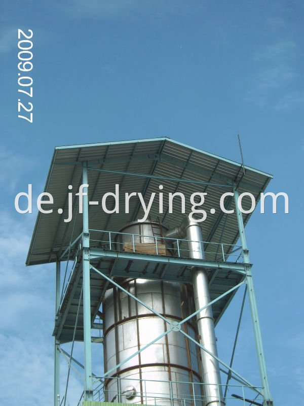 Pressure spray dryer machine